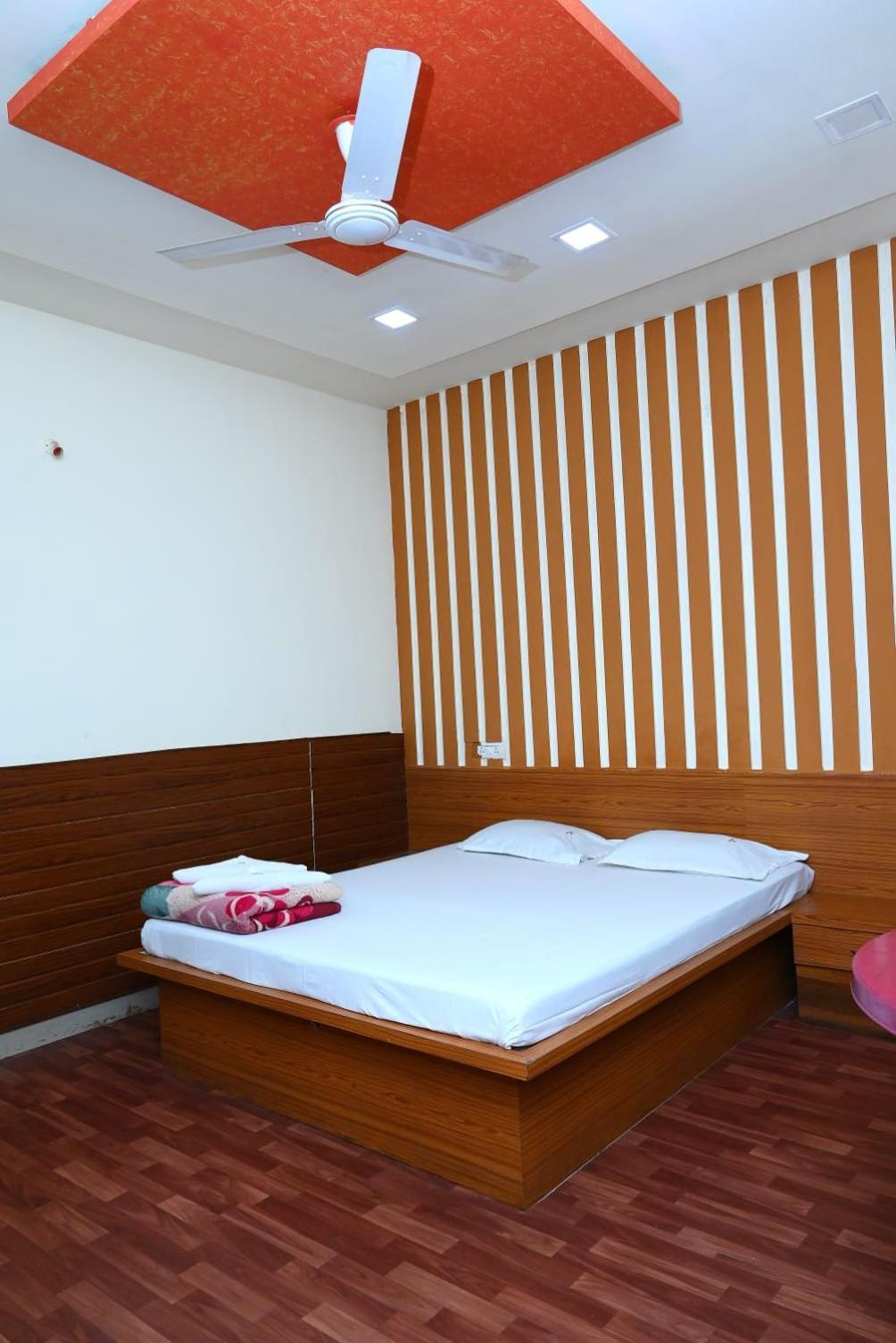 P P Lodging Pune Exterior photo