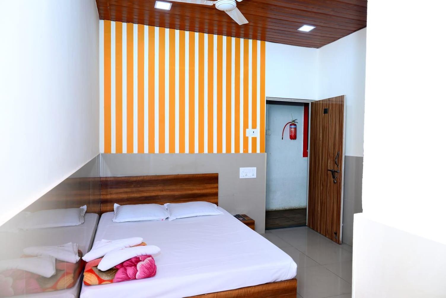 P P Lodging Pune Exterior photo