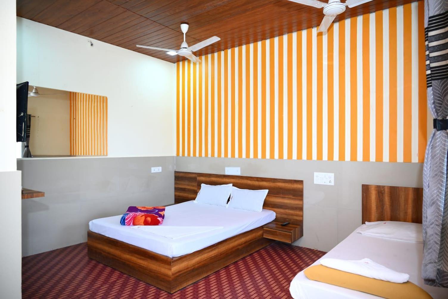 P P Lodging Pune Exterior photo